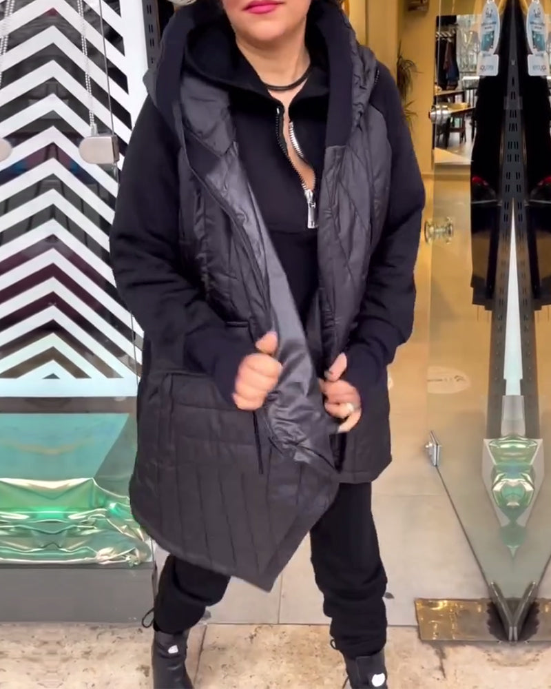 Płaszcz z kieszeniami i kapturem