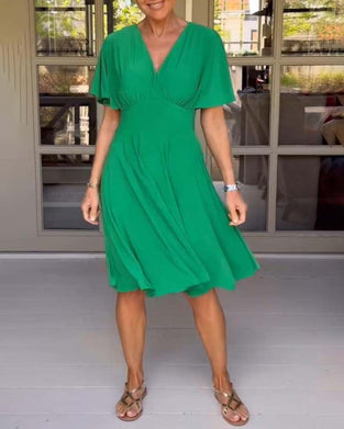Sukienka na co dzień w jednolitym kolorze z dekoltem w kształcie litery V i rękawami motylkowymi