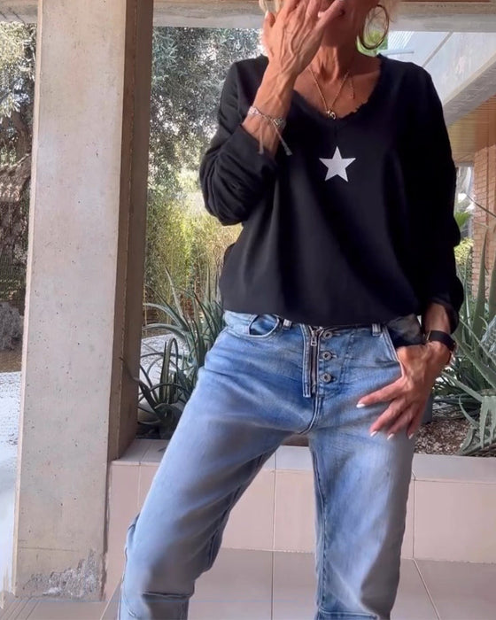 Bluzka z nadrukiem gwiazdy z dekoltem w szpic