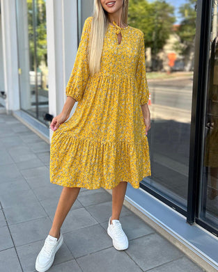 Plisowana sukienka w świeże kwiaty