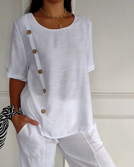 Bluzka z cienkiego materiału z guzikami