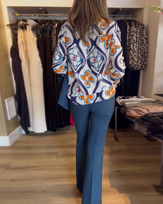 Bluzka z V-krawatkiem i kwiatowym