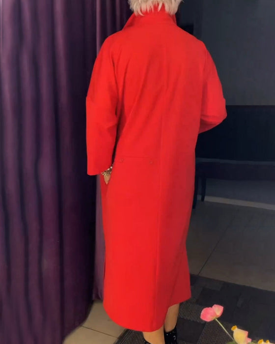 Sukienka o swobodnym kroju z kołnierzykiem