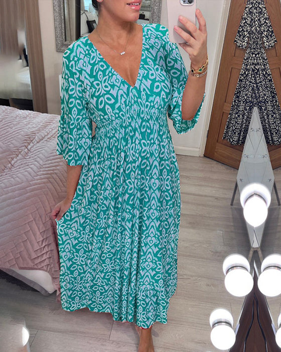 Czerwona sukienka maxi z nadrukiem