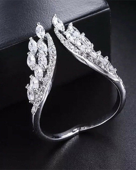 Pierścionek i bransoletka ze skrzydłami anioła